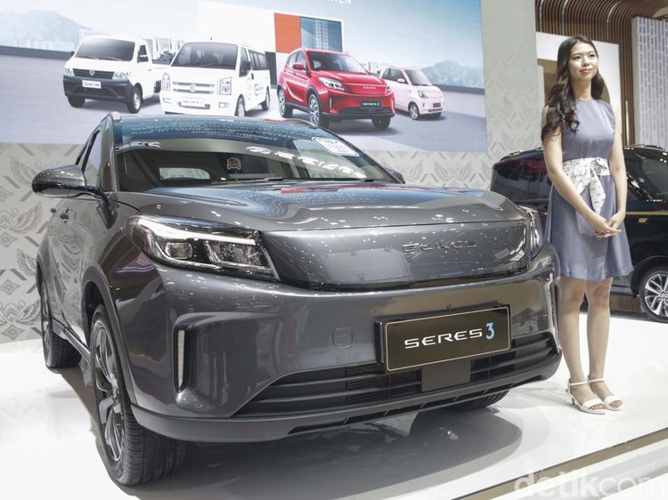 Seres 3 Meluncur di GIIAS 2025, SUV Listrik Stylish dengan Jarak Tempuh 400 Km