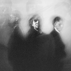 Distorsi Keras Shadowbourne, Lahir dari Anak Mendiang Chrisye