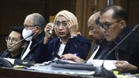 Terdakwa kasus dugaan korupsi di PT ASDP Indonesia Ferry, Ira Puspadewi menjalani sidang pembacaan dakwaan di Pengadilan Tipikor, Jakarta, Kamis (24/7/2025). Sidang dengan agenda pemeriksaan saksi.