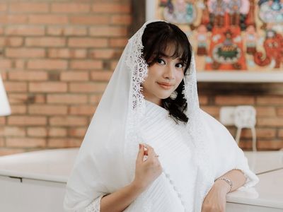8 Foto Pengajian Adira Putri Ikke Nurjanah Jelang Pernikahan, Serba Putih