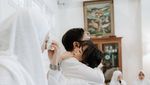 Aldi Bragi dan Ikke Nurjanah Mengapit Anak di Pengajian Jelang Nikah