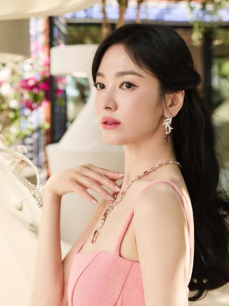 Daftar 10 Aktris Korea Terkaya di 2025, Han So Hee Hingga Song Hye Kyo