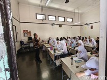 Sensasi Belajar di Kelas dengan Rombel Gemuk