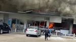 Thailand-Kamboja Memanas, Asap Tebal Selimuti Toko Swalayan di Sisaket