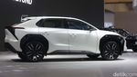 Dua Mobil Listrik Anyar Dipamerkan Toyota di GIIAS 2025