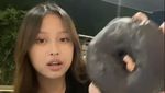 Anak Pinkan Mambo Review Donat Buatan Ibunya, Netizen: Emak Lu Itu!
