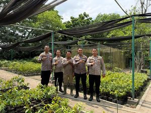 Bank Pohon Polda Riau Kini Punya Ribuan Bibit Dukung Green Policing