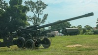 Sebuah unit bergerak militer Thailand beroperasi setelah Thailand dan Kamboja saling tembak artileri berat. Kedua negara yang bertetangga ini terlibat pertikaian sengit mengenai wilayah yang dikenal sebagai Segitiga Zamrud, di mana perbatasan kedua negara dan Laos bertemu, dan yang merupakan lokasi bagi beberapa kuil kuno. Foto: REUTERS/Athit Perawongmetha