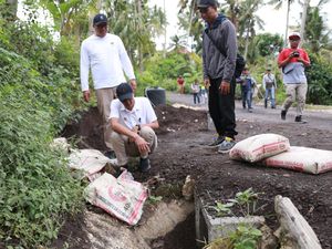 Pemkab Klungkung Gelontorkan Rp 6,3 M untuk Perbaikan Jalan di Nusa Penida