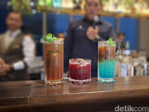 Ada Kopi Segar di Bar Tertinggi di Indonesia dengan Pemandangan Senja