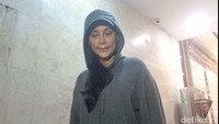 Erika Carlina mengaku akan melahirkan anak pertamanya itu pada Agustus 2025. Foto: Muhammad Ahsan Nurrijal/detikcom