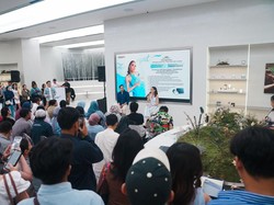 Cinta Laura Ramaikan First Sale OPPO Reno14, Ada Bonus hingga Rp 3 Juta