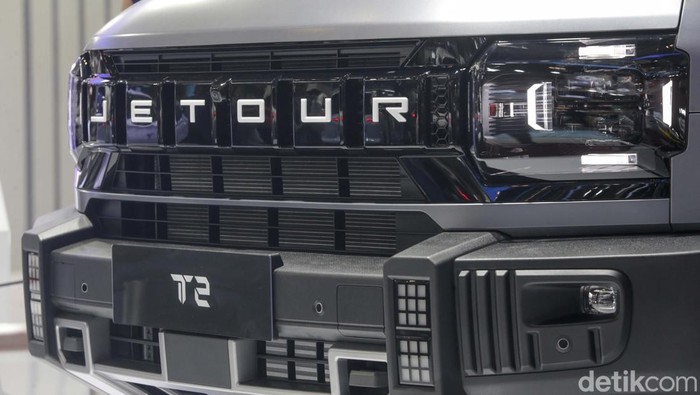PT Jetour Motor Indonesia (JMI) mengenalkan mobil off road terbarunya di ajang GIIAS 2025, Jumat (25/7/2025). Jetour T2 yang dibawa ke GIIAS 2025 sudah menggunakan setir kanan atau sesuai pasar Indonesia.