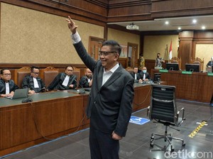 Jejak Hasto di Kasus Harun Masiku: Jadi Tersangka, Diadili, Lalu Dapat Amnesti