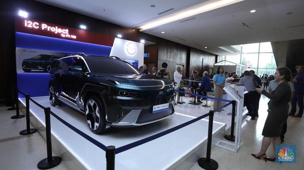I2C (Indigenous Indonesia Car) di bawah naungan Teknologi Militer Indonesia (TMI) di GIIAS 2025. (CNBC Indonesia/Tri Susilo)