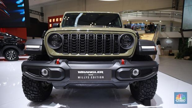 Jeep merilis kendaraan off-road legendaris, termasuk peluncuran perdana Jeep Wrangler ‘41 Willys 4-Door Edition di ajang Gaikindo Indonesia Internasional Auto Show (GIIAS) 2025. (CNBC Indonesia/Ferry Sandi)