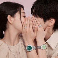 Kini tak sedikit penggemar yang berharap akan ada spin-off drama Korea Resident Playbook khusus untuk menceritakan second lead couple-nya. Foto: dok. Elle Korea