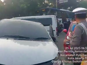 Kesaksian Detik-detik Truk Hilang Kendali Tabrak Belasan Kendaraan di Jaktim