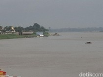 Wilayah di Jambi Mulai Diselimuti Kabut Asap Saat Pagi Hari