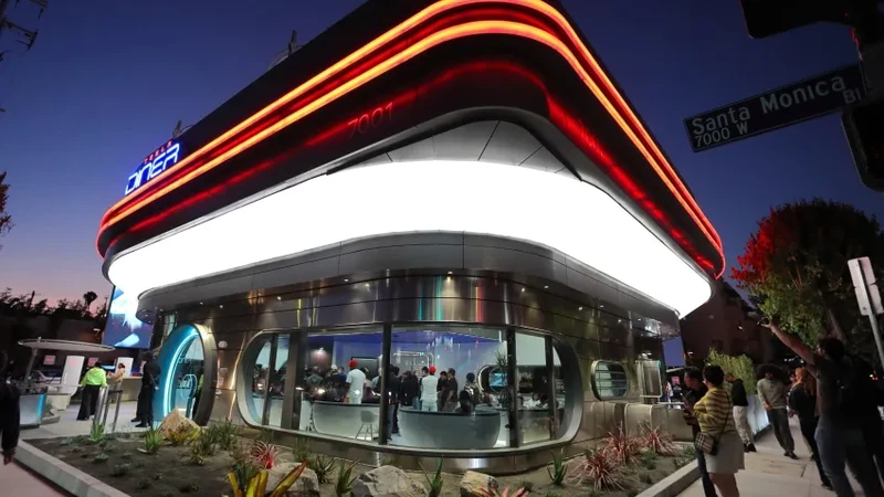 Mengintip Resto Tesla Diner Milik Elon Musk yang Futuristik