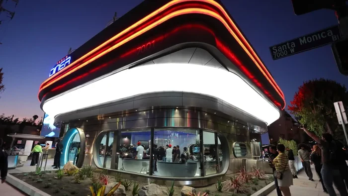 Mengintip Resto Tesla Diner Milik Elon Musk yang Futuristik Mengintip Resto Tesla Diner Milik Elon Musk yang Futuristik