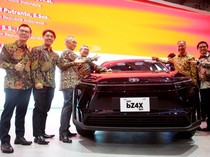 Menperin Dibikin Penasaran Mobil Listrik Toyota Buatan Indonesia