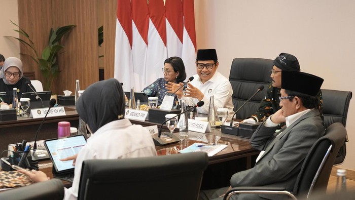 Menteri Koordinator Pemberdayaan Masyarakat (Menko PM) A. Muhaimin Iskandar