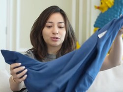 Nikita Willy Thrifting di Senen, Syok Ada Kemeja yang Tak Mampu Dibeli Suami