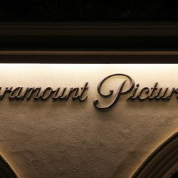 Paramount Berbenah, Fokus ke Star Trek dan Top Gun 3