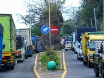 Pelabuhan Ketapang Lumpuh, Truk Barang Antre 30 Km