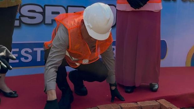 Peletakan Batu Pertama di SPPG Polresta Bogor Kota