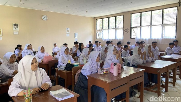 Pembelajaran 50 rombel di SMAN 3 Kota Sukabumi