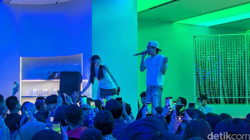 Penjualan perdana Oppo Reno 14 series di Indonesia