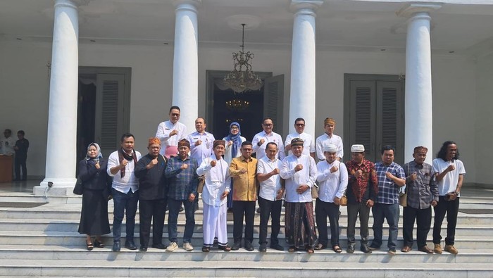 Pertemuan antara Gubernur Banten Andra Soni dengan Aliansi Masyarakat Adat Nusantara Banten (Arief Ikhsanudin/detikcom)