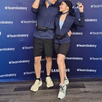 Kekasih Prilly, Omara, juga tampak mengikuti acara tersebut. Meski harus lari terpisah karena berbeda kelompok, namun keduanya terlihat kompak kenakan busana olahraga couple. Foto: Instagram/@prillylatuconsina96