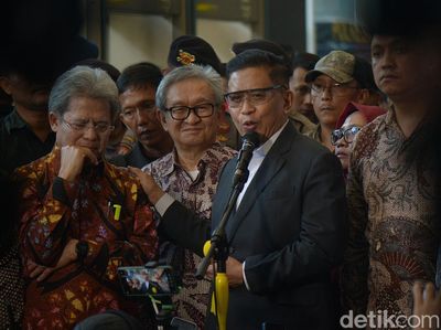 Potret Sekjen PDIP Hasto Kristiyanto Divonis 3,5 Tahun Penjara