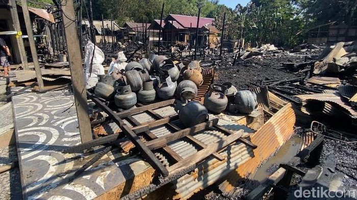 Sembilan rumah di Banjar terbakar saat ditinggal melayat dan membantu kawinan.