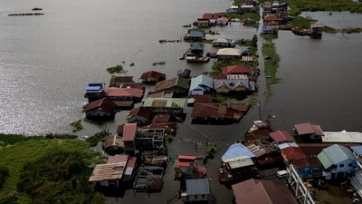 Topan Co-may Terjang Filipina, Desa-Desa Terendam Banjir