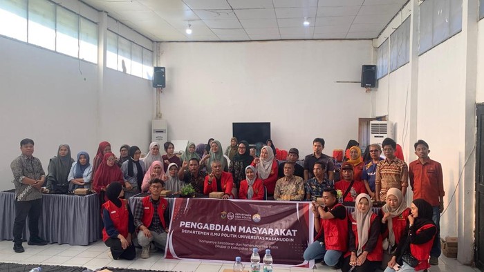 Unhas Makassar dan KPU Sidrap melakukan sosialisasi kesadaran inklusi kepada penyandang disabilitas. Dokumen Istimewa