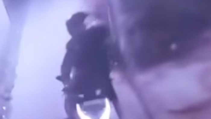Video aksi pencurian jemuran terjadi di kawasan Cikaret, Cibinong, Bogor, Jawa Barat, viral di medsos.