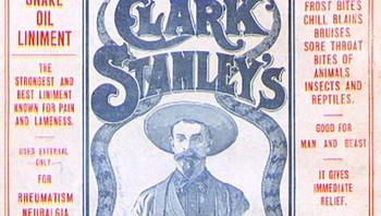 Saat ini, istilah minyak ular digunakan untuk menggambarkan sesuatu yang palsu atau tidak jujur, tetapi pada abad ke-19, istilah ini merujuk pada minyak asli dari ular air yang digunakan dalam pengobatan tradisional Tiongkok. Minyak ini dianggap sebagai obat mujarab dengan khasiat anti-inflamasi yang luar biasa. Di AS, sejak awal 1900-an, banyak merek mulai memasarkan plasebo dan zat-zat berbahaya sebagai minyak ular, sehingga minyak ini menjadi simbol segala sesuatu yang palsu. Foto: Boredpanda