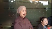 Irvina Zainal ternyata mantan model loh. Sejak muda ia sudah aktif berkecimpung di dunia tersebut. (Foto: Muhammad Ahsan Nurrijal)