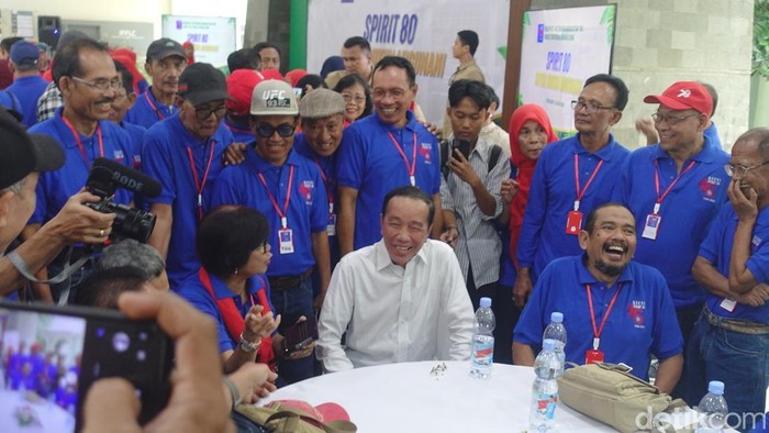 Jokowi menghadiri reuni Fakultas Kehutanan UGM Angkatan 1980 di UGM, Sabtu (26/7/2025).