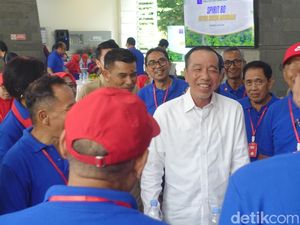 Kelakar Jokowi Saat Reuni Fakultas Kehutanan UGM: Ijazah Saya Diragukan