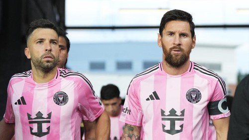 CINCINNATI, OHIO - JULY 16: Lionel Messi #10 of Inter Miami CF and teammate Jordi Alba #18 enter the pitch for the second half during the MLS match between FC Cincinnati and Inter Miami CF at TQL Stadium on July 16, 2025 in Cincinnati, Ohio. (Photo by Jeff Dean/Getty Images)