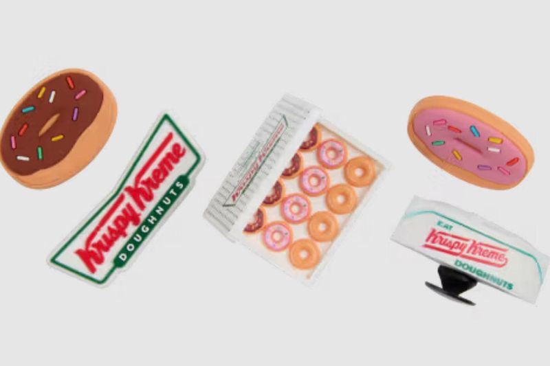 Kolaborasi Crocs dan Krispy Kreme.