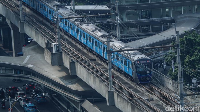 MRT Jakarta & LRT Jabodebek Beroperasi Hingga Dini Hari Malam Tahun Baru