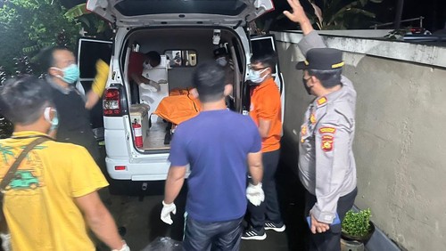 Mayat bule tanpa identitas ditemukan membusuk di salah satu rumah di Kerambitan, Tabanan, Bali, Jumat (26/7/2025) petang.