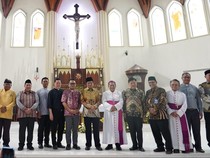 Berkunjung ke Katedral, Menag Ajak Toleransi dan Pelajari Agama dengan Benar