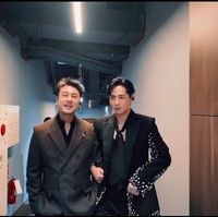 Dalam video yang dirilis Bin Music, terungkap bahwa keempatnya masih akrab seperti dulu. Di belakang layar, mereka pun saling berinteraksi dan bercanda. Foto: Instagram @binmusic.ig